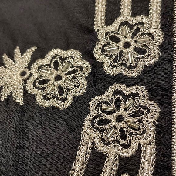 Vintage Boho Y2K Old Navy Black Silver Embroidered Skirt NWT - Picture 15 of 16